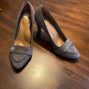 Sofft suede grey pumps. Cushioned soles- never worn- beautiful pump